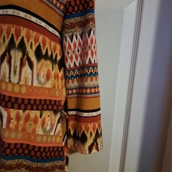 Hello miss dress multicolored and multi pattern size large - Picture 4 of 5